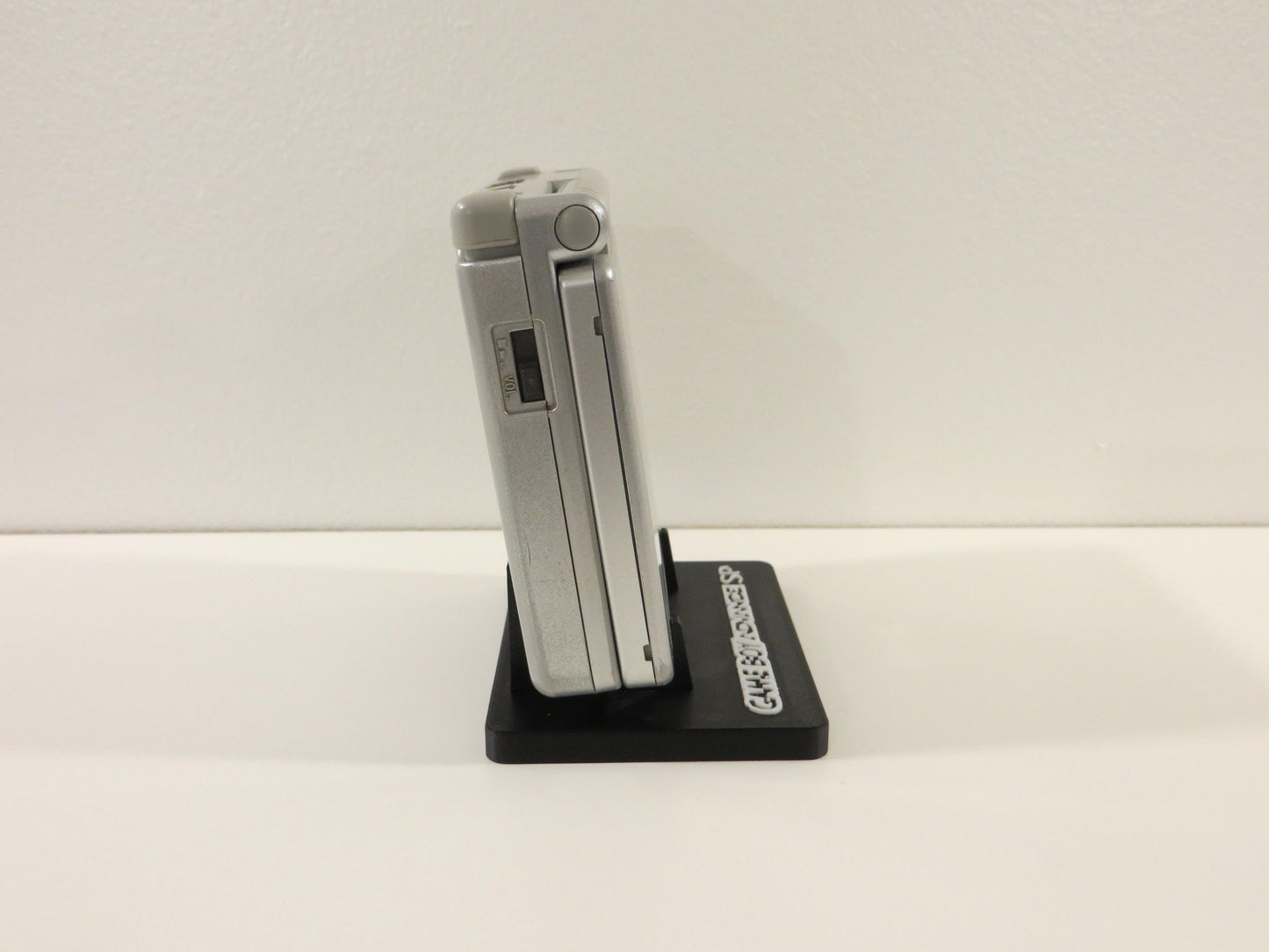 Nintendo Game Boy Advance SP Display Stand (AGS-001, AGS-101, Boxy Pixel Unhinged)