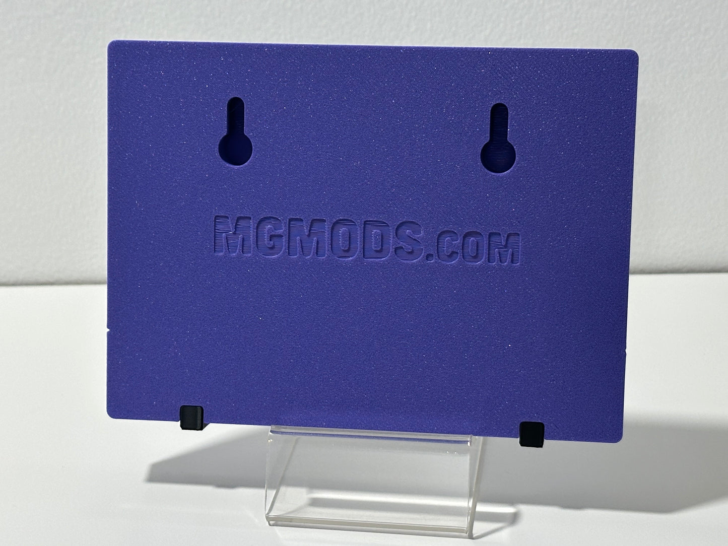 Retro Gaming Key Holder with 4 Controller Plug Keychains - Inspired by GameCube