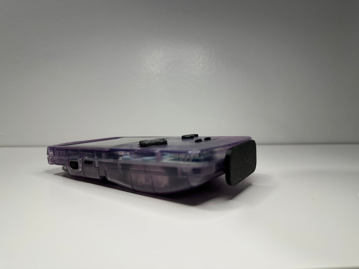 Minimalist Console Display Stand for Nintendo GameBoy Color