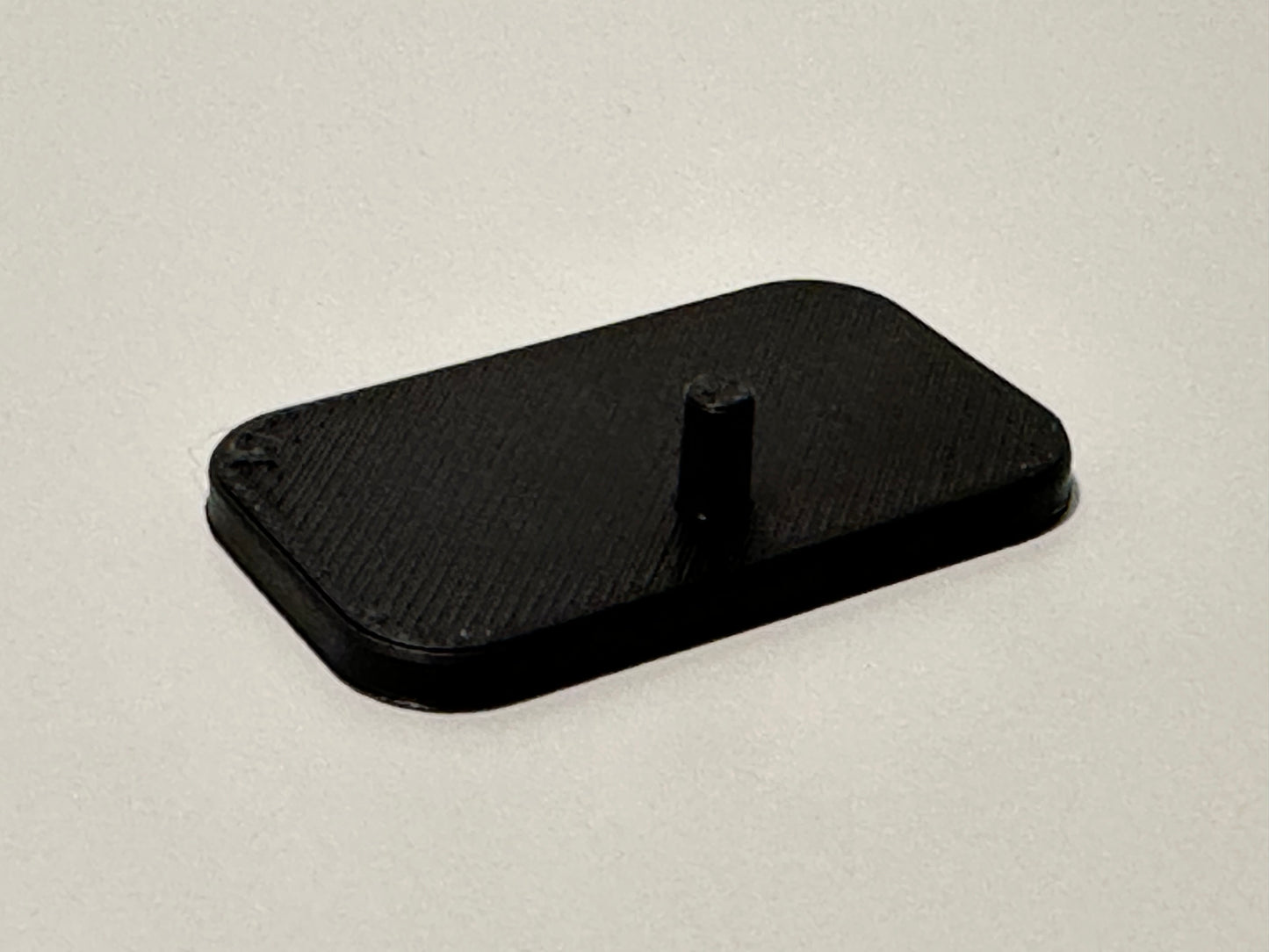 Minimalist Console Display Stand for Nintendo Game Boy (DMG)