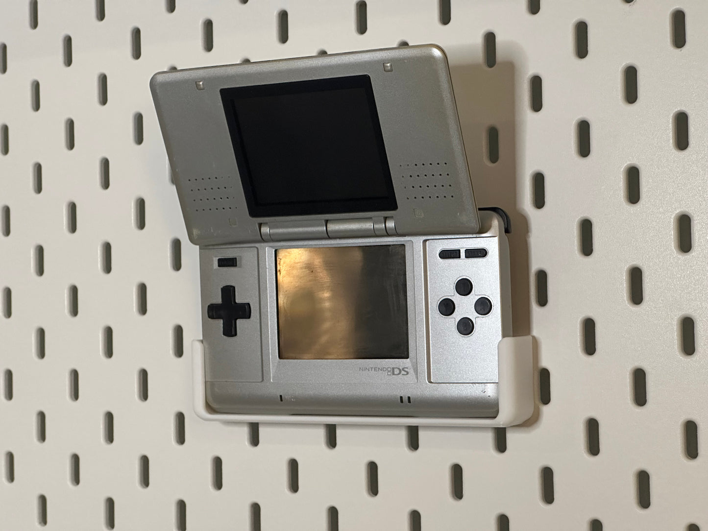 IKEA SKÅDIS Mounts for Nintendo DS & DSi Handheld Consoles