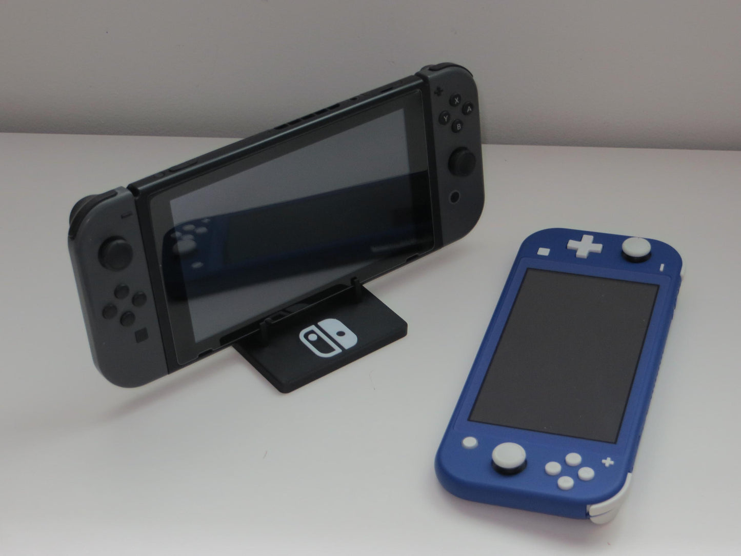 Nintendo Switch Display Stand (Original / OLED / Lite)