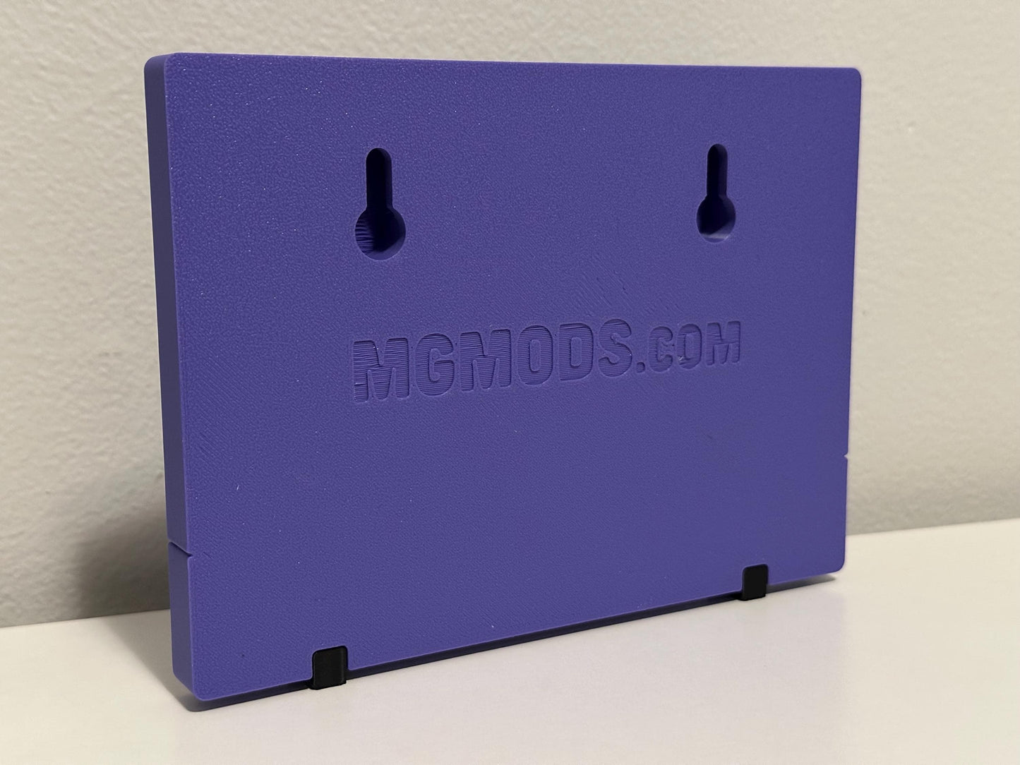 Nintendo GameCube Key Holder with 4 Controller Plug Keychains